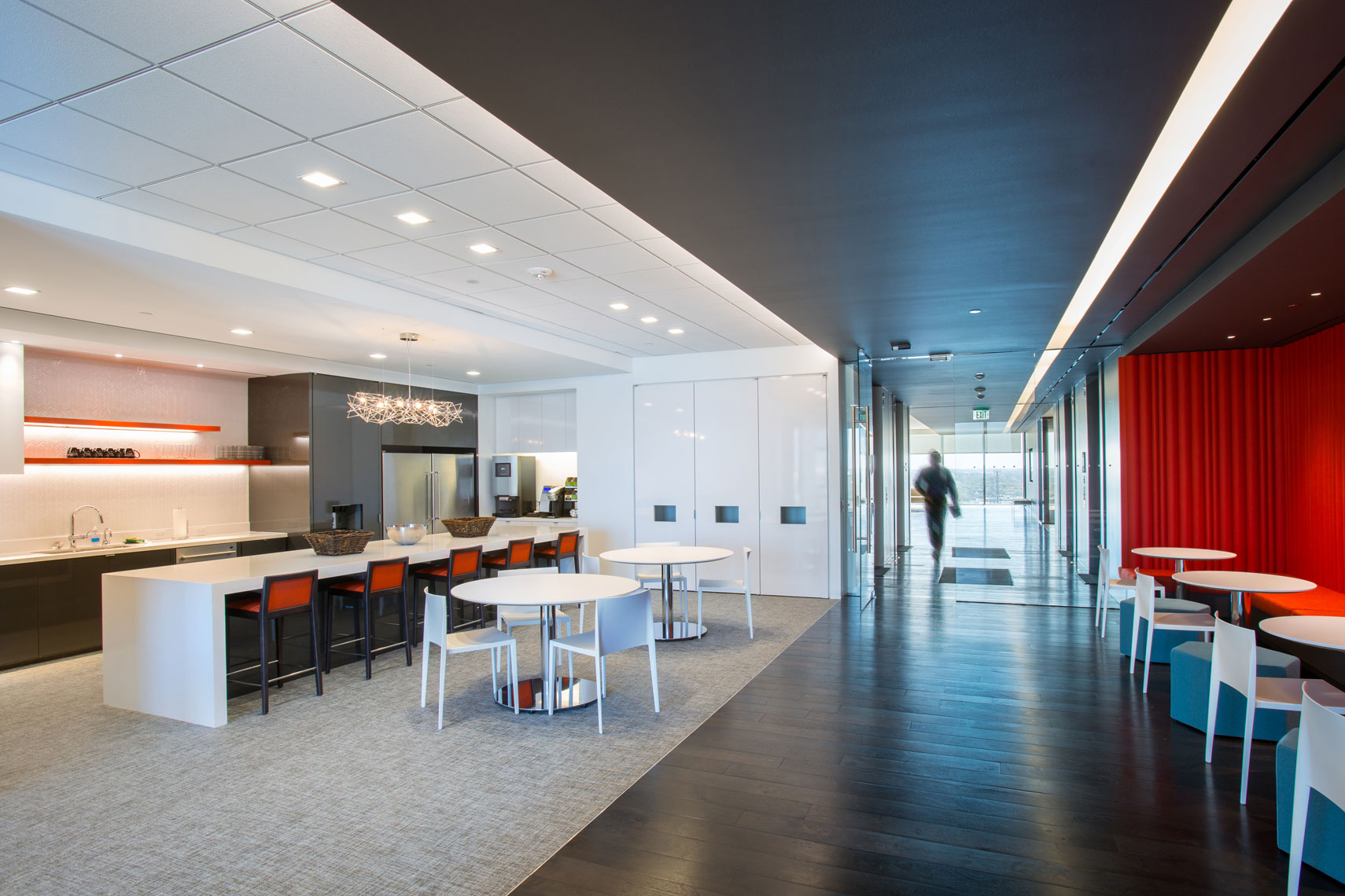 a photo of Modern Corporate  office Interior Design by  a the best architectural photographer in Dallas