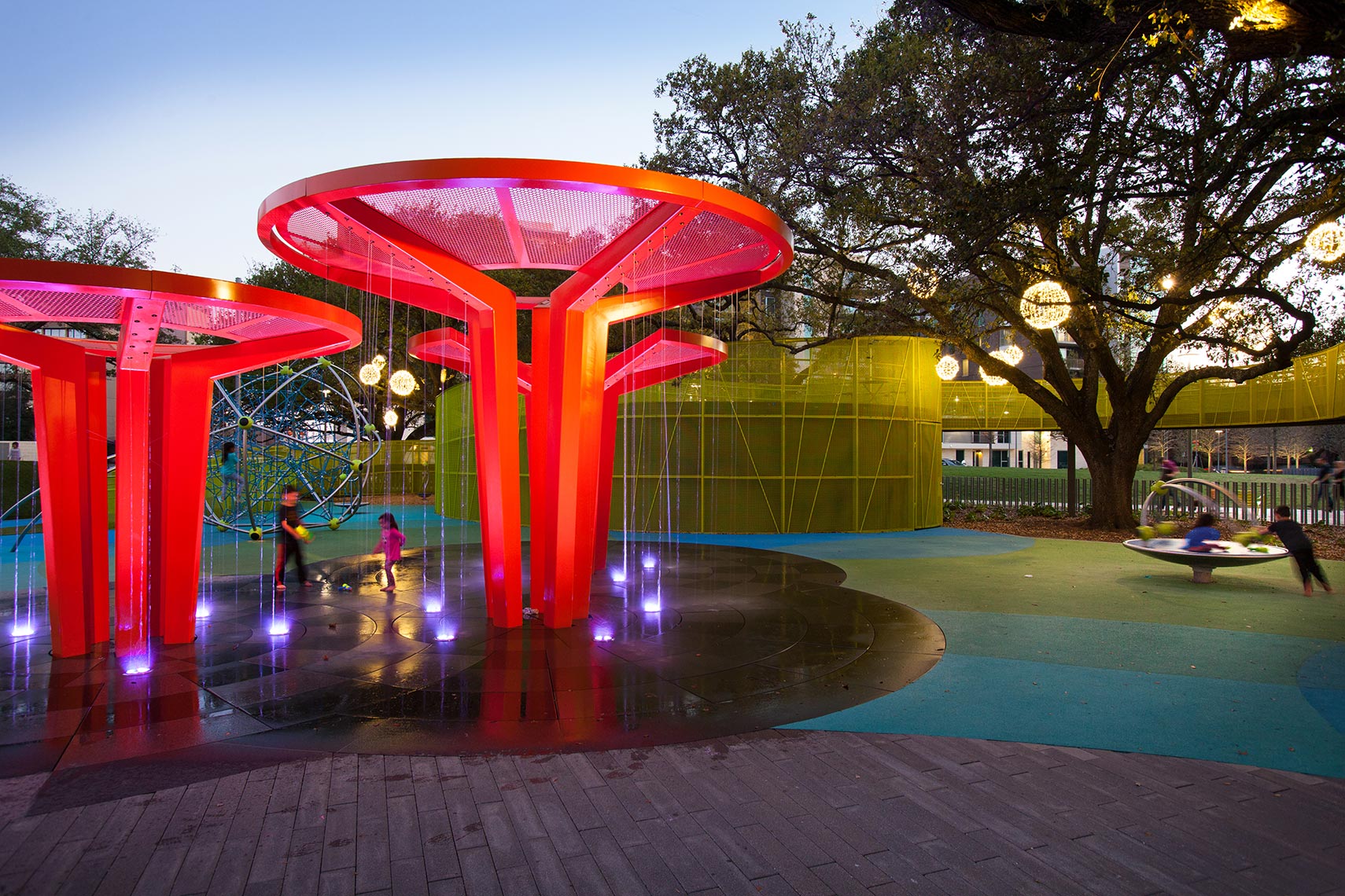 Kids playing at Levy Park in Upper Kirby by Landscape Architectural Photographer in Houston Texas