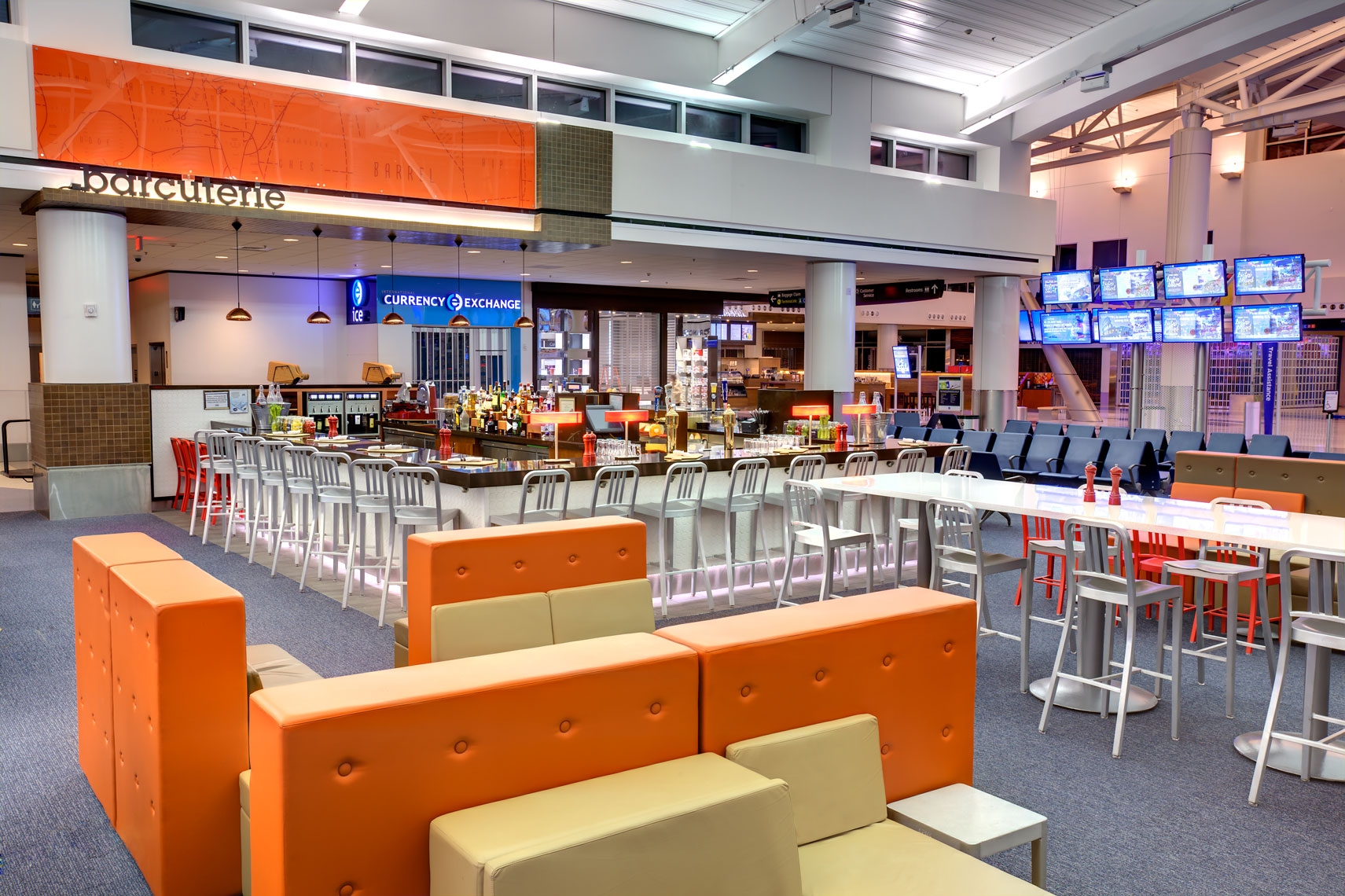 Transportation design photography of the restaurants at Bush Intercontinental Airport